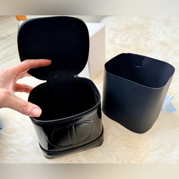Dior ALL Black Patent Pleather Train Case NEW in original box Zipper pull SEALED - Picture 12 of 15